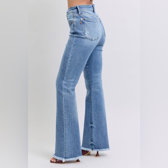 Judy Blue Full Size Raw Hem High Rise Bootcut Jeans - Picture 4 of 8